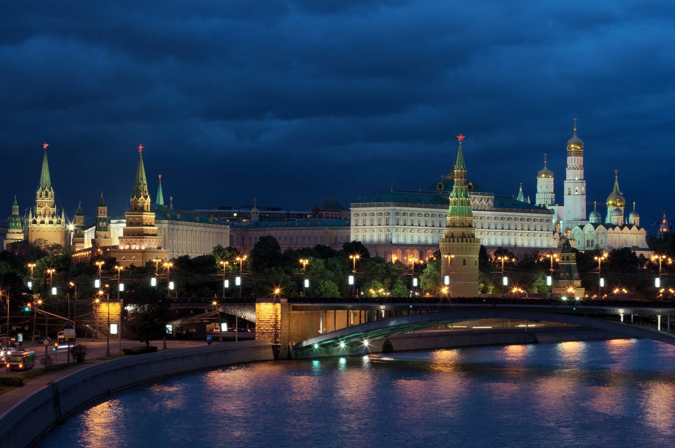 在俄罗斯留学什么时候打工最佳？
